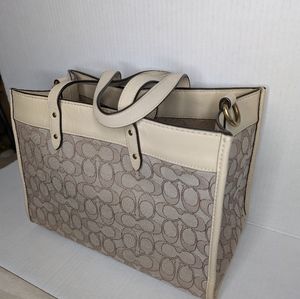 Coach Field Tote 30 In Signature Jacquard